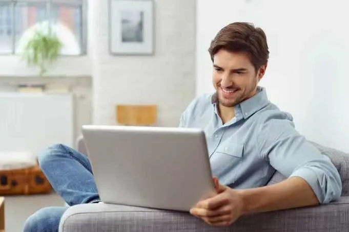 SMS půjčka ihned úplně každému a revoluce v mobilním bankovnictví